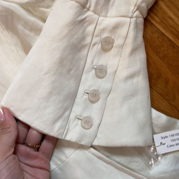 CHIC WHITE IVORY LINEN AND SILK SKIRT SUIT FLARE CUFF - Picture 6 of 16